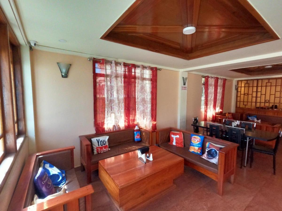 Aurora Guest House Shillong Exteriör bild