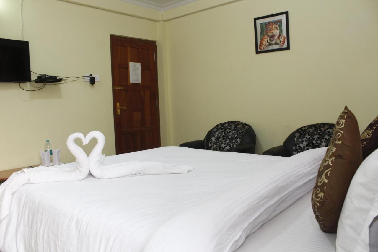 Aurora Guest House Shillong Exteriör bild
