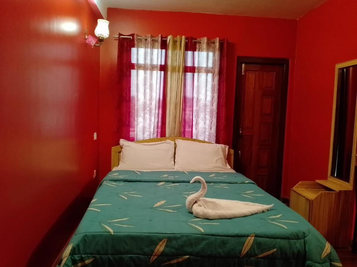 Aurora Guest House Shillong Exteriör bild